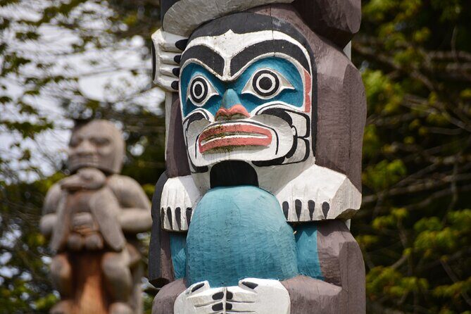 Photography & Walk in Stanley Park - Brockton Point Totem Pole: start with a subject that makes photos pop