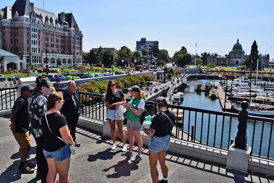 Pickle Pub Crawl: Ferry Rides and Appetizers - Guide Style, Group Size, and That Social Energy