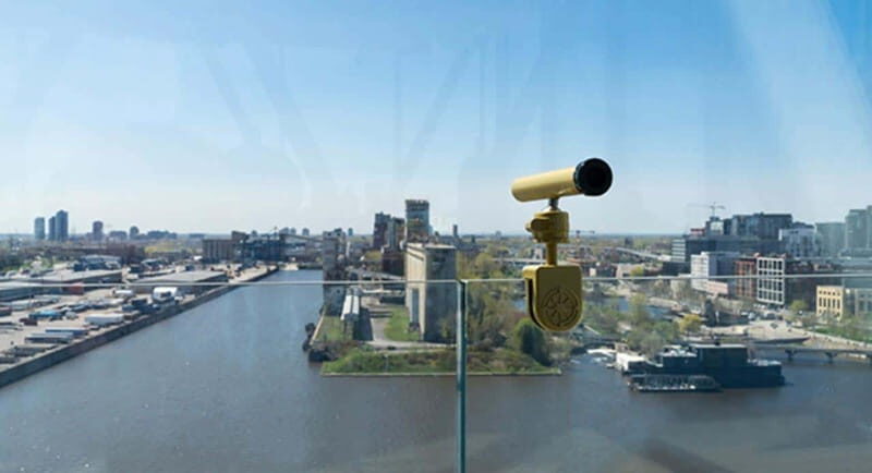 Port of Montreal Glass Tower Entry - AR capsules and viewfinders: get your bearings fast