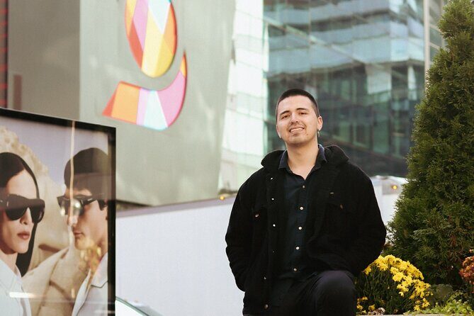Portraits and Toronto - A photoshoot experience - Brookfield Place: Polished Urban Looks for Profile Photos