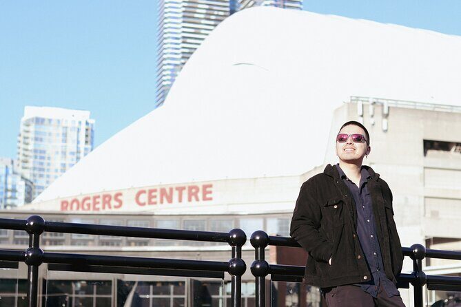Portraits and Toronto - A photoshoot experience - The Photo Delivery: About 30 Edited Portraits in 4–5 Days