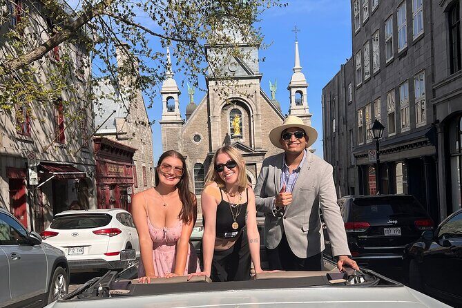 PRIVATE 2-Hour tour of Montréal in Convertible Cadillac + Murals - Old Montréal highlights: Place Jacques Cartier and architecture you can actually track