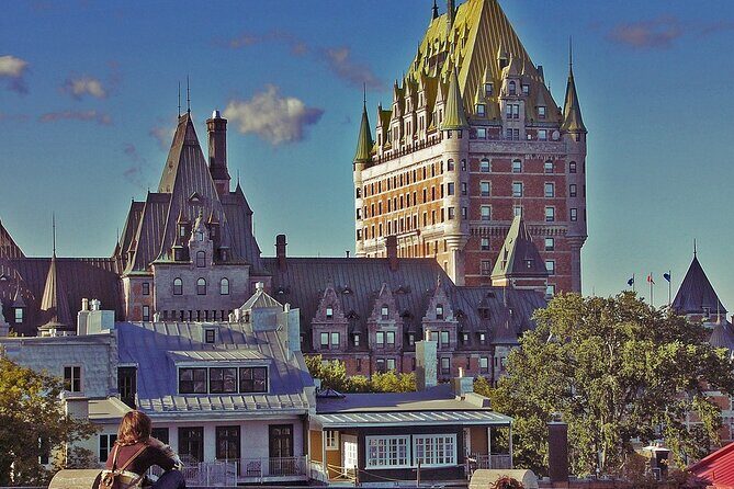 Private 3-hour City Tour of Quebec with driver and guide - Hotel pick up - Château Frontenac and Dufferin Terrace: iconic views, minimal fuss