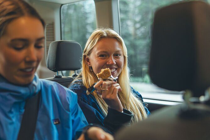 Private Airport Transfer: Banff, Canmore, Lake Louise to Calgary - The Ride Experience: Snacks, Water Refills, and Charging Stations