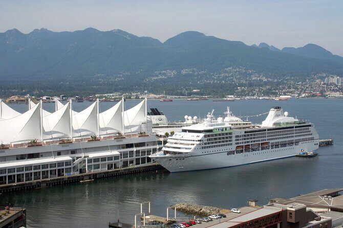 Private Airport Transfer to Vancouver Downtown and Canada Harbour - The Actual Drive: Downtown or Canada Harbour in 30–40 Minutes