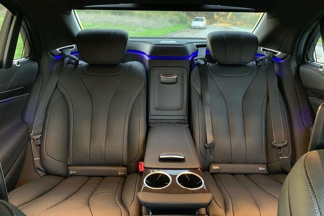 Private Arrival Transfer - YYZ Airport to Toronto Downton Hotel & Accommodations - Key things to know before you book