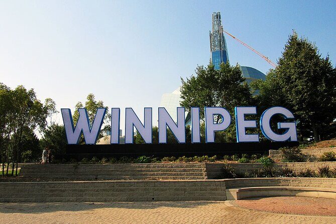 Private City Tour in Winnipeg - What you’ll notice fast