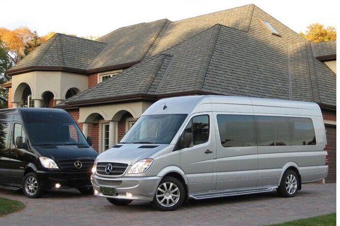 Private Departure Transfer: Niagara Falls, Ontario to Buffalo Niagara International Airport - The kind of driver experience you can hope for