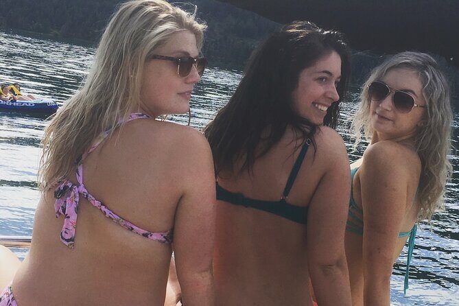 Private Luxury Captained 3-Hour Pontoon Boat Cruise (2-11 Guests) - The private bay: why it feels calmer than “beach time”