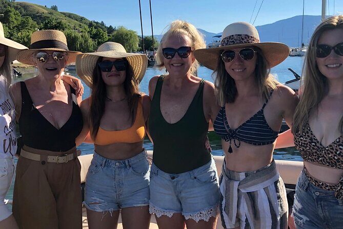 Private Luxury Captained 3-Hour Pontoon Boat Cruise (2-11 Guests) - Your captain and the onboard setup: the difference between fun and work