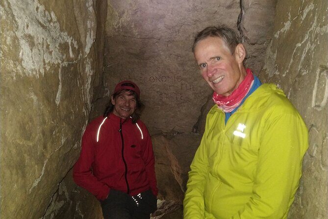 Private Nottawasaga Bluffs Caves Hiking Tour,Collingwood/Creemore - Tailored Routes and Custom Choices on the Way Back
