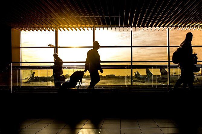 Private ONE-Way Transfer Niagara Falls to Toronto Airport YYZ - Why This Private Niagara Falls to YYZ Transfer Beats Public Options
