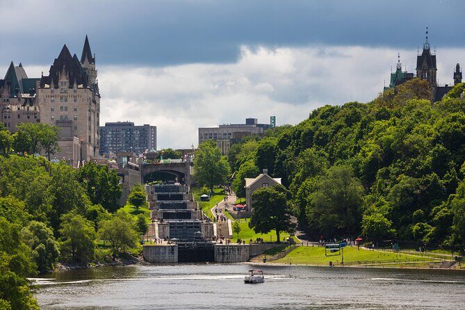 Private Ottawa City Highlights Walking Tour - Parliament Hill and the Canadian Capital Feel