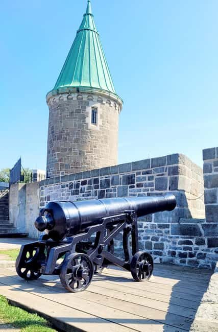 Private Québec City walking tour with Lenny. - Getting better photos without turning the walk into a detour