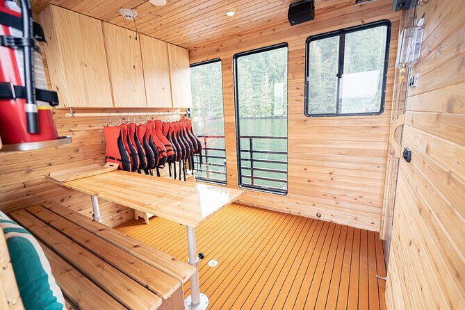 Private Sauna Boat Experience in Vancouver - Private charter for up to 12: birthdays, friends, and couples