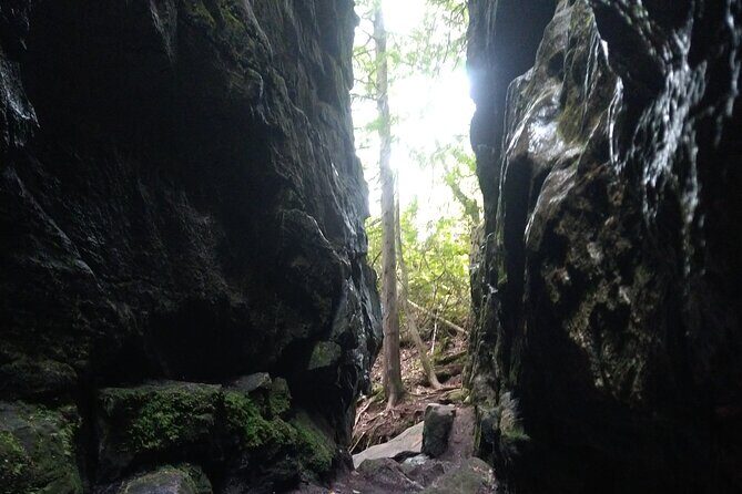 Private Singhampton Caves Hiking Tour, Collingwood/Blue Mountain - Price and value: $63.80 per person for a private cave hike