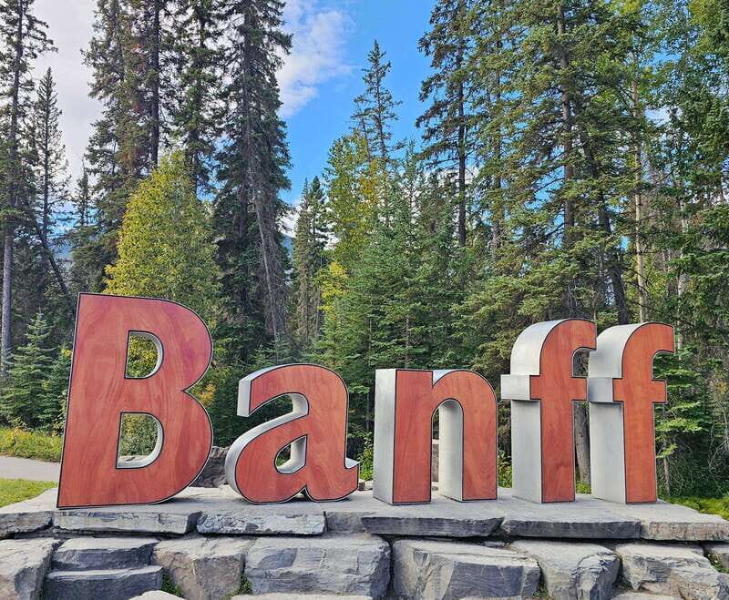 Private Tour Banff/Emerald Yoho Customized Sightseeing - Rules that affect your day (and what to avoid)