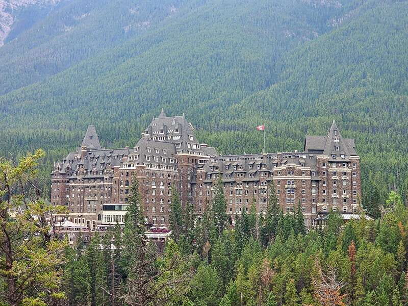 Private Tour Banff/Emerald Yoho Customized Sightseeing - Price and value: $511 per group up to 5