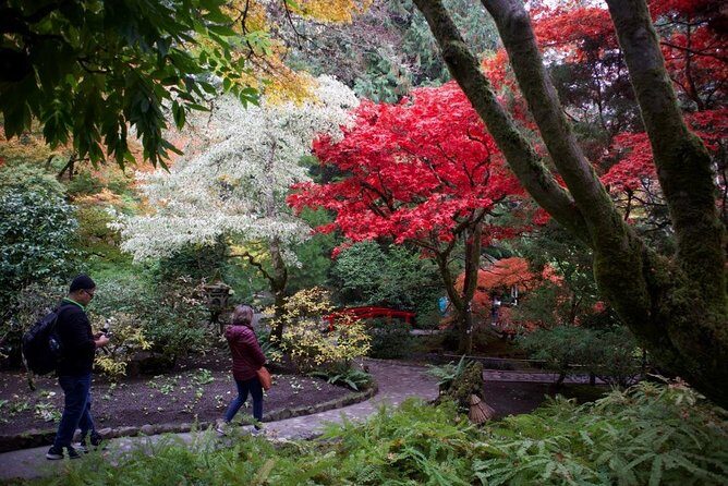 Private Tour Countryside Drive to Butchart Gardens & Victoria - Should you book this Private Tour to Butchart Gardens?