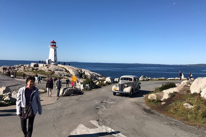 Private Tour in Halifax by a Luxury Vehicle with Informative Guide - Halifax Public Gardens: Victorian calm in a downtown pause