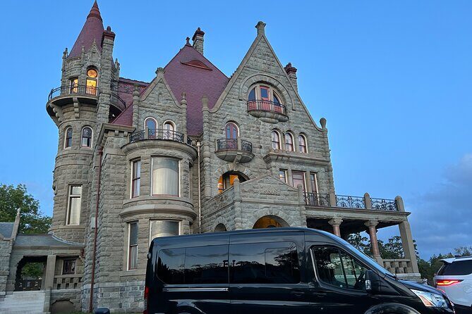 Private Tour of Beautiful Victoria in Luxury Van - What Might Feel Rushed (And How to Fix It)