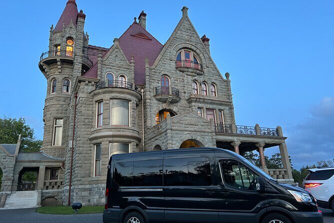 Private Tour of Gorgeous Victoria and to Butchart Gardens! (4 hr) - Key highlights to zero in on