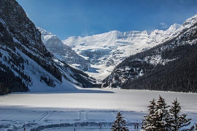 Private Tour of Lake Louise and the Icefield Parkway for up to 12 guests - Moraine Lake: the payoff and the walking choice