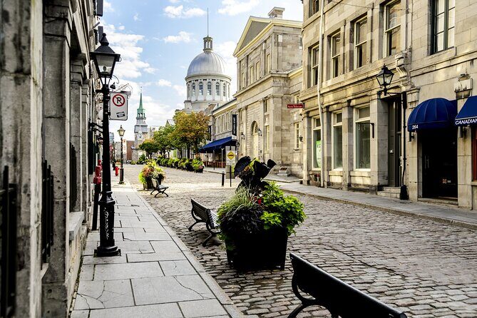 Private Tour of Montreal with River Cruise + Notre Dame - Stop 2: Mont-Royal drive, Golden Square Mile, cemetery, and the lookout