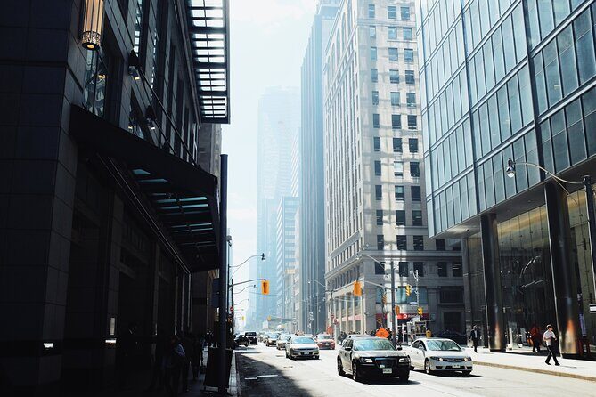 Private Tour of Toronto - Price and value for a private tour (up to 7 people)