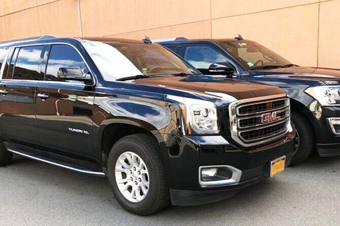 Private Transfer from Montreal Airport YUL to Montreal / Bromont - What Drivers Get Right: On-Time, Clean Cars, and Clear Communication