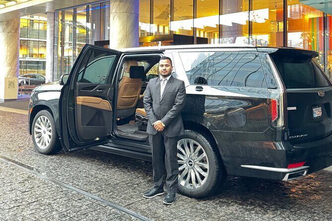 Private Transfer From Vancouver Airport to Vancouver Downtown - Vehicle Choices: From Premium Sedans to Mercedes Sprinter Vans