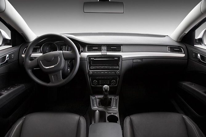 Private Transfer from Vancouver Airport (YVR) - Realistic expectations: what you’ll get and what you might not