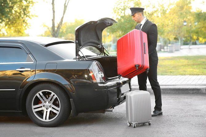 Private Transfer to Vancouver Airport (YVR) - Safety, Comfort, and Professional Driving (What You Can Actually Expect)