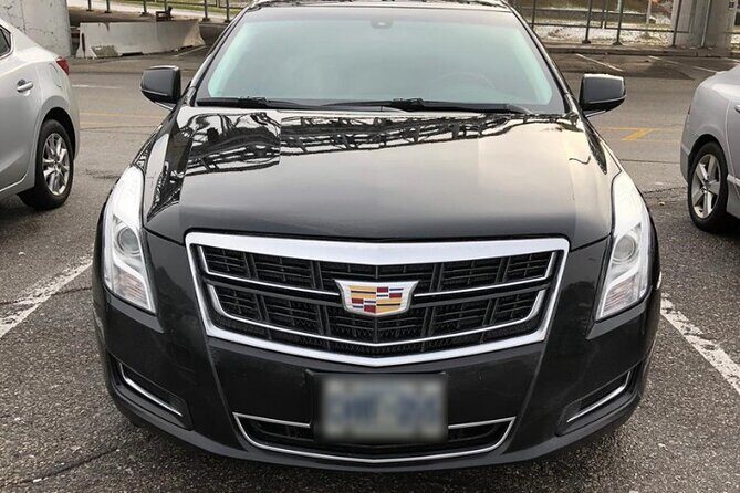 Private Transfer Toronto Pearson Airport To Toronto Hotels/Airbnb - Door-to-door drop-offs to any Toronto address