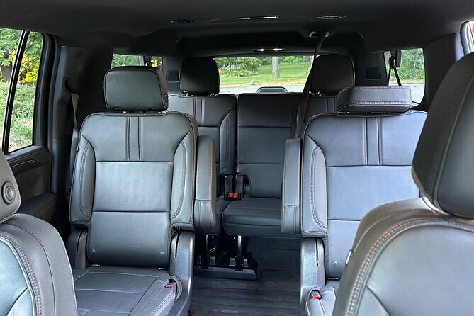 Private Transfer Vancouver Airport to Cruise Ship or Hotel - The car experience: luxury sedan, SUV, or Sprinter comfort