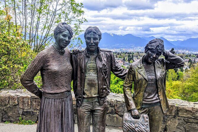 Private Vancouver ALL IN ONE Full Day City Tour with 20 Attractions - Vancouver Lookout: the fast elevation payoff