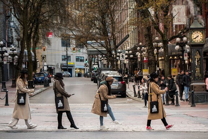 Private Vancouver Sightseeing Adventure: a Gastown murder mystery - What to Expect During the 2 Hours (No App Needed)