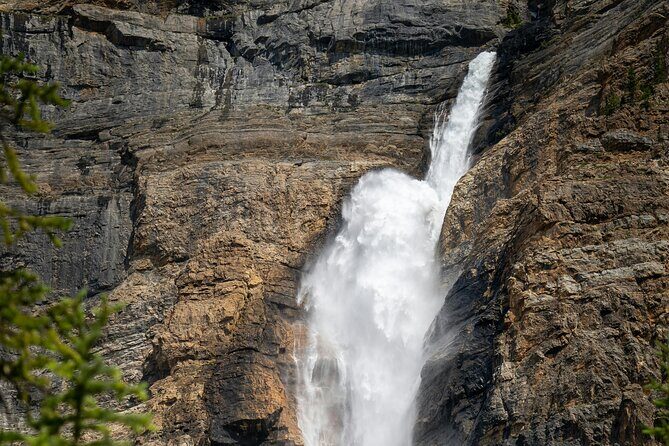 Private VIP Tour in Lake Louise, Moraine and Hidden Gems - Private VIP Ride: What Up to 6 People Really Changes