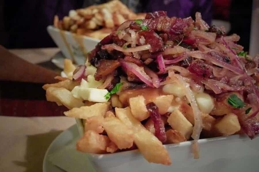 Quebec : Best Street Food Tour With A Local Guide - Private, exclusive feel: what “small group” means for your experience