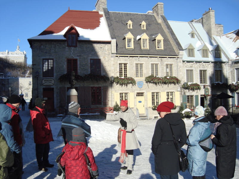 Quebec City: Christmas Magic Walking Tour in Old Quebec - Dufferin Terrace: The Winter Walk That Turns Views Into Context