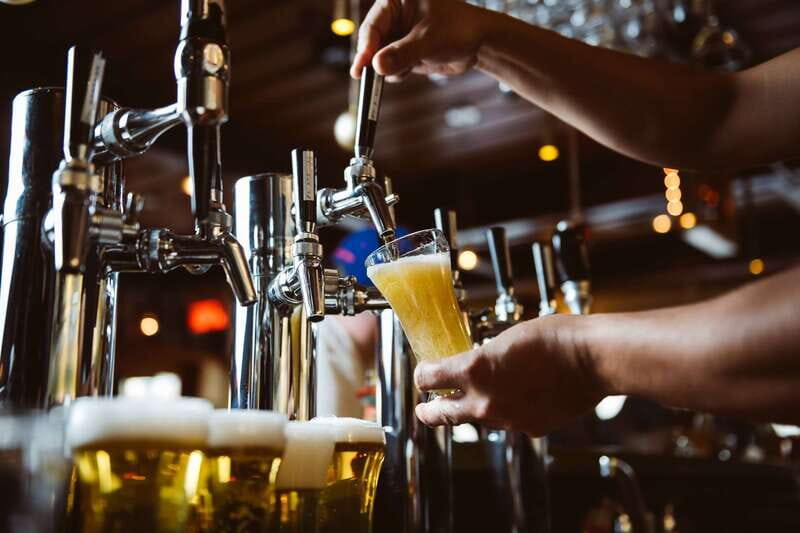 Quebec City: Craft Brewery and Beer Tasting Tour - The tasting math: 9 samplers in 3 hours feels generous for $50