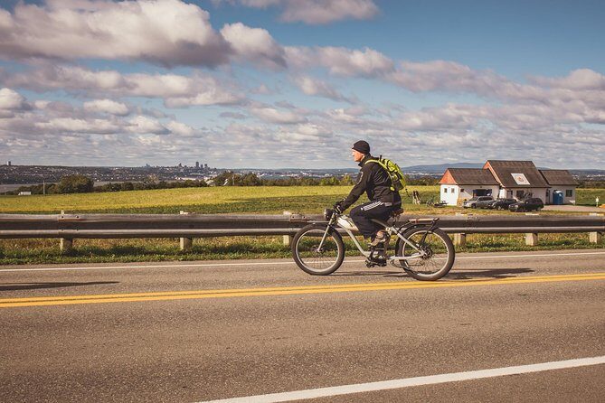Quebec City: Electric Bike Rental on Ile d'Orléans - Saint-Pierre-de-l’Île-d’Orléans: the pause that makes it feel local