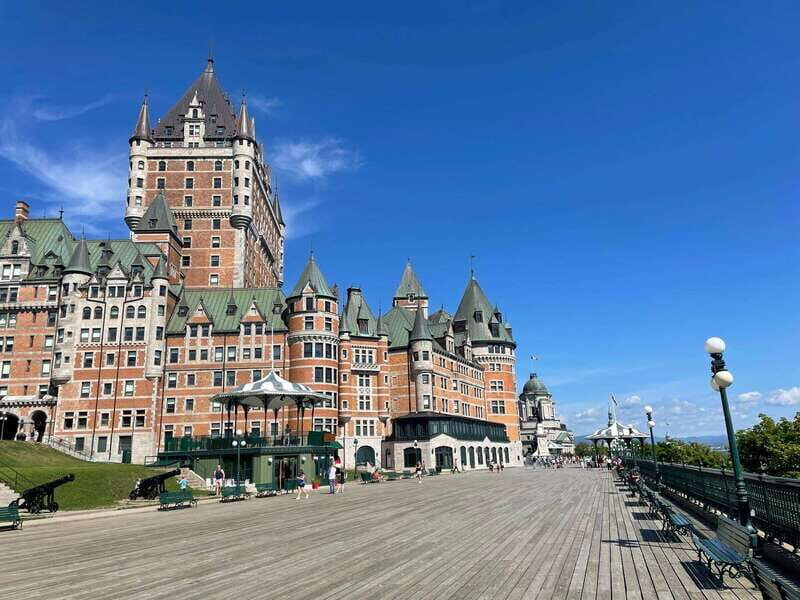 Quebec City: Historic District Walking Tour (2h) - Walking Old Quebec like a story, not a checklist