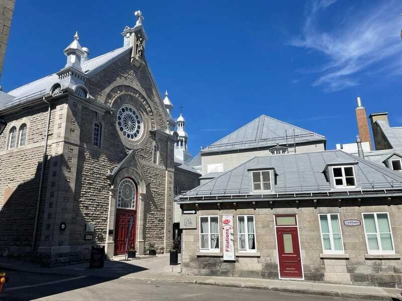 Quebec City: Historic District Walking Tour (2h) - Cathedral of the Holy Trinity: the included access moment that feels special