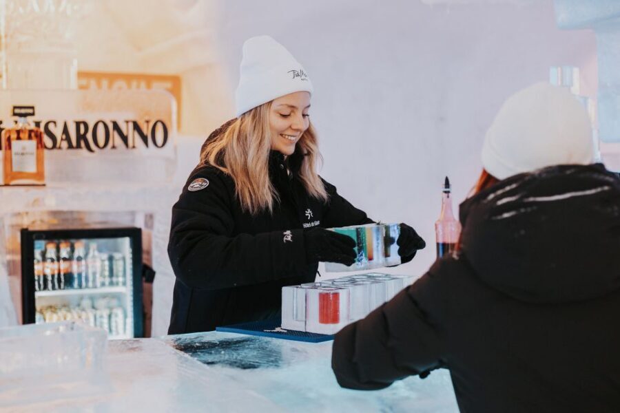 Quebec City: Hôtel de Glace (ice hotel) Overnight Experience - Next morning: morning checkout and using Valcartier well