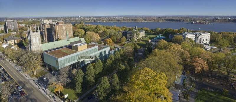 Quebec City: MNBAQ National Fine Arts Museum Entry Ticket - Entering MNBAQ: Pierre Lassonde Pavilion and a Smooth Start