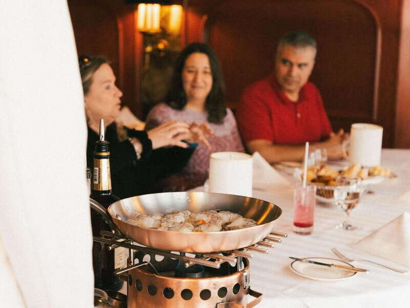 Quebec City: Old Quebec 5-Course Gourmet Food Tour - Funicular Included: A Smart Way to Save Your Legs