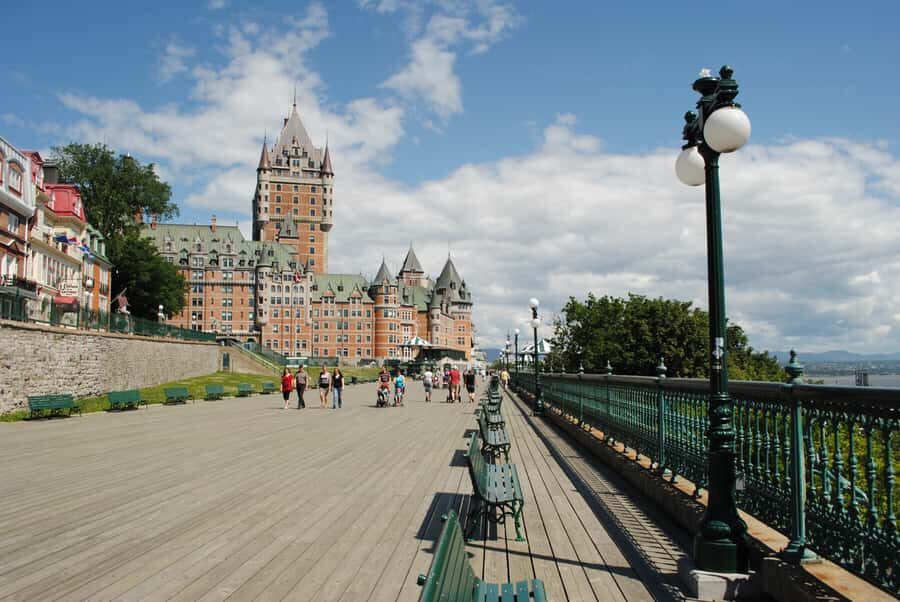 Quebec City: Private Walking Tour with a Local - Price and value: how $40 fits a private guide day