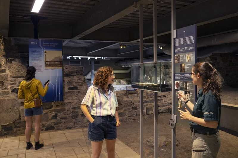 Québec City: Saint-Louis-Forts-and-Châteaux visit - Huron-Wendat alliances: diplomacy told with a key perspective