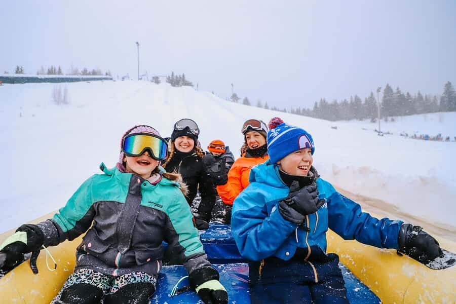 Quebec City: Snow Tubing at Village Vacances Valcartier - Getting There from Quebec City and Checking In Without Stress